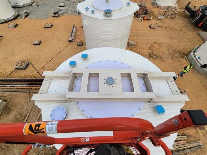 66” mixer opening with integrated mixer mount for high‑torque mixing and process integration.